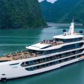 Guest Sentiment Analysis: A Deep Dive into Azura Cruise Reviews