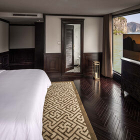 Ambassador-Suite-02