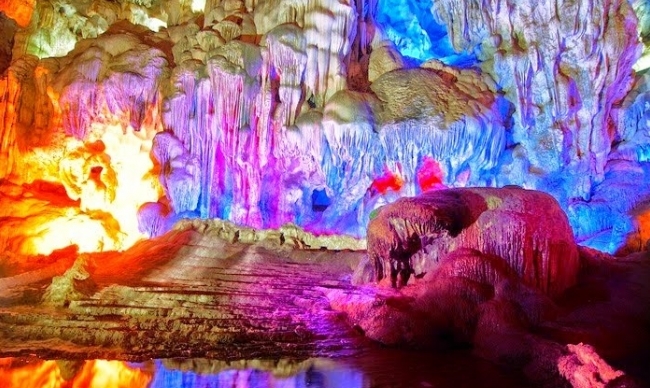 THien Cung Cave