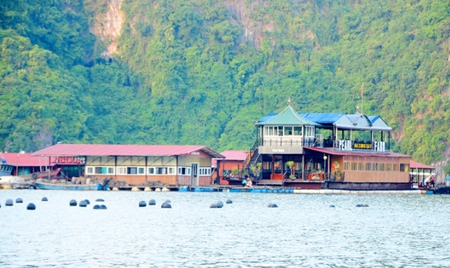 Halong Bay Pearl Farms