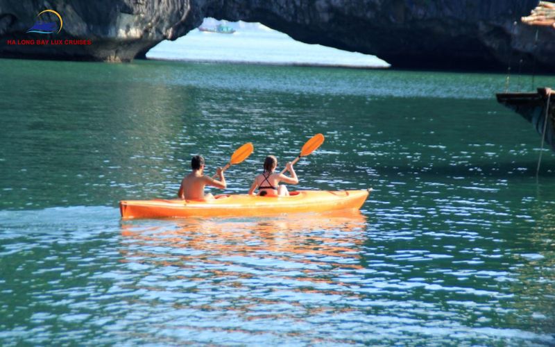 Best Spots for Kayaking in Halong Bay