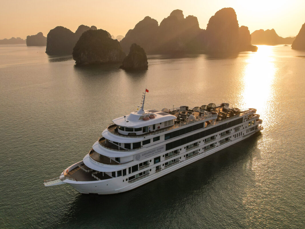 2-Day Halong Bay – Lan Ha Bay 5 Star Cruises & Balcony Cabin