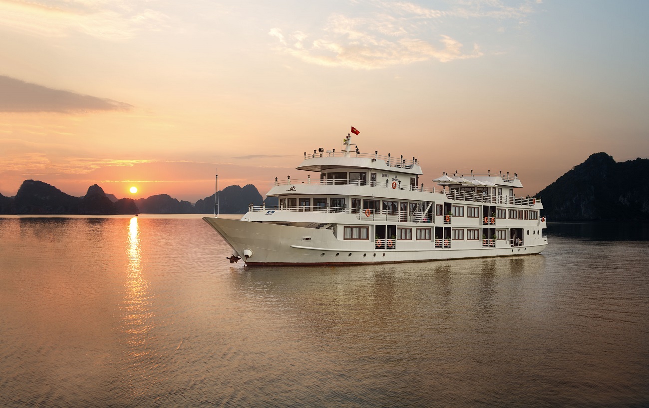 Athena Luxury Cruise 5 Star