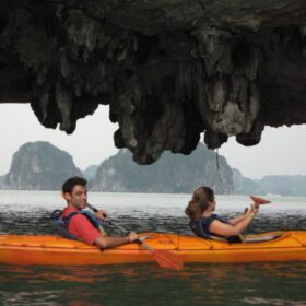 Photos of Bai Tu Long Bay