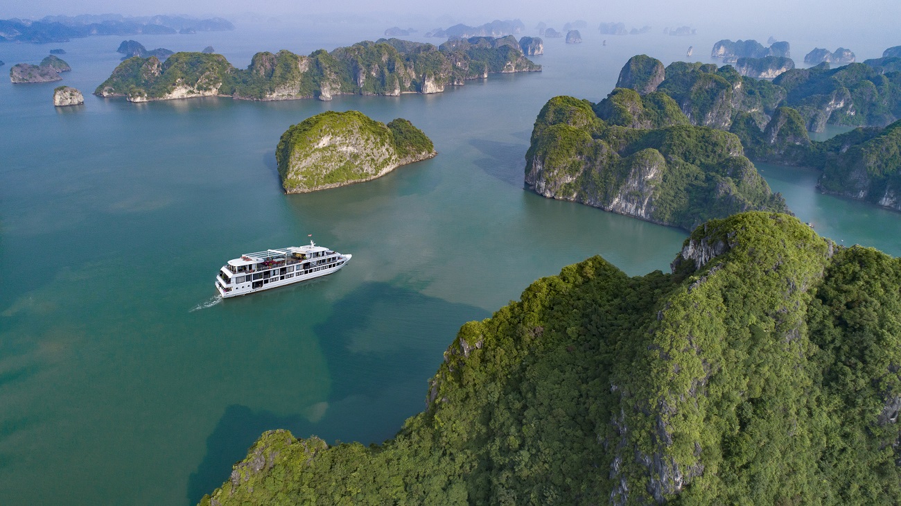 Athena Cruise with Halong Bay View