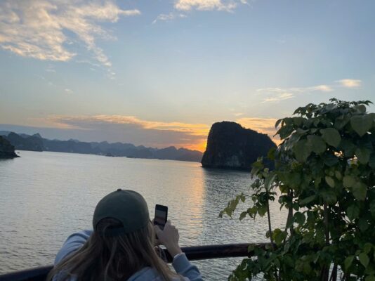 1-Day vs 2-Day vs 3-Day Halong Bay Cruises