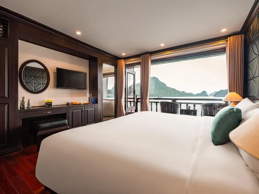 Halong Lan Ha Bay 5 Star Cruise