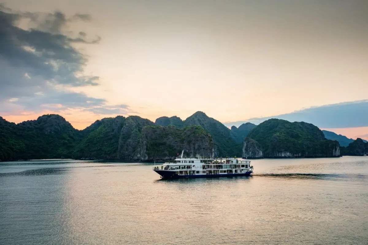 Halong Bay 5-Star Cruises Experience