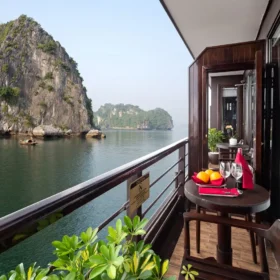 family-premium-balcony-2_49869597771_o