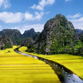 Best Time to Visit Hoa Lu