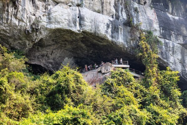 halong cave