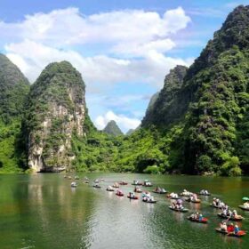 Tam Coc vs Trang An