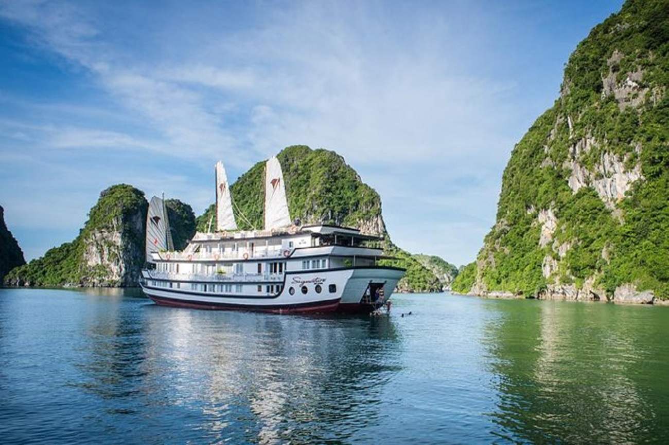 Bai Tu Long Bay 3-day cruise