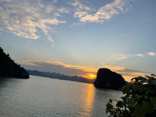 Halong Bay climate