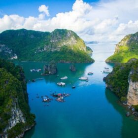 8 Reasons to Visit HaLong Bay That Tourists Shouldn’t Miss