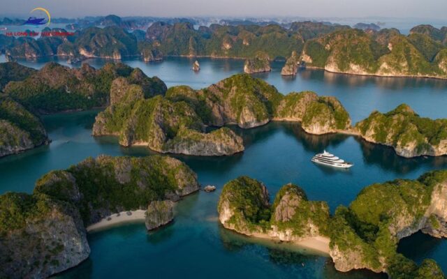 Halong bay in april: The perfect time for a vacation