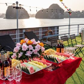 Halong Bay Lux Cruises – The Perfect Choice for Both Halong Bay vs Lan Ha Bay