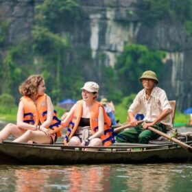 Is halong bay a wonder of the world?