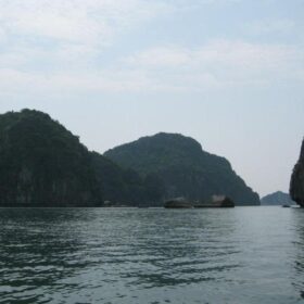 Are cruises canceled during storms in Halong Bay