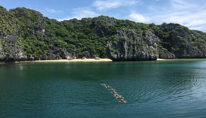 Halong Bay Crowd Avoidance Tips