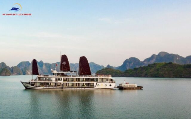 Swimming on a Ha Long Bay Cruise