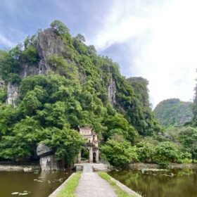 Tam Coc & Bich Dong Pagoda