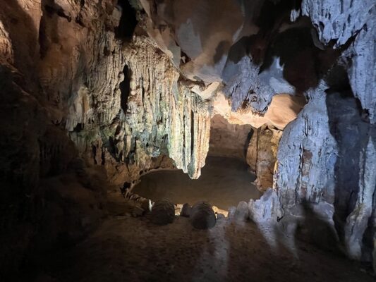 Tien Ong Cave in Halong Bay
