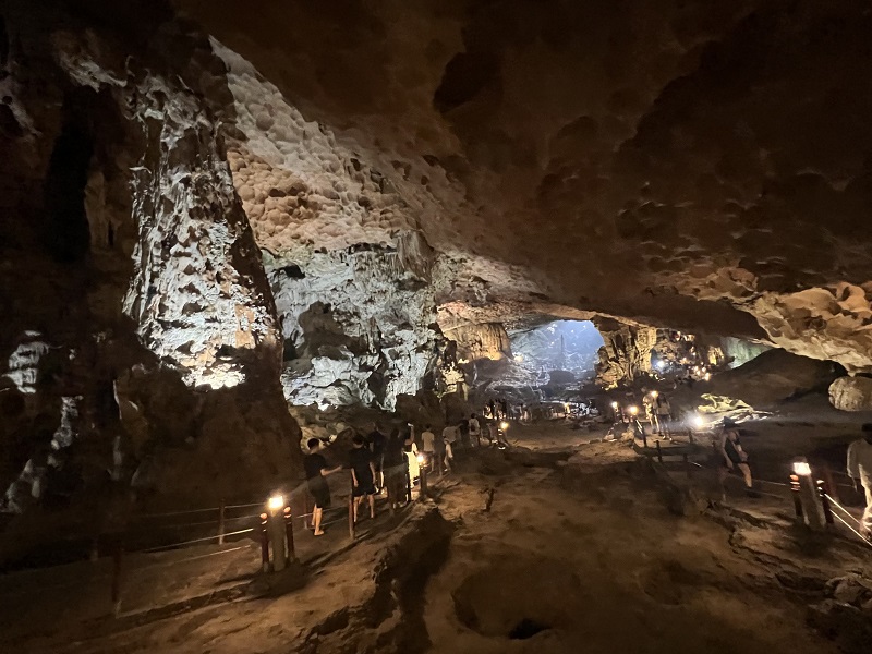 Tien Ong Cave