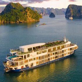 Mon Cheri Halong Bay Cruise review