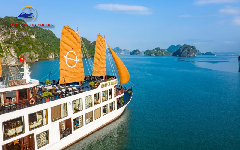 Overnight Bai Tu Long Bay Cruises