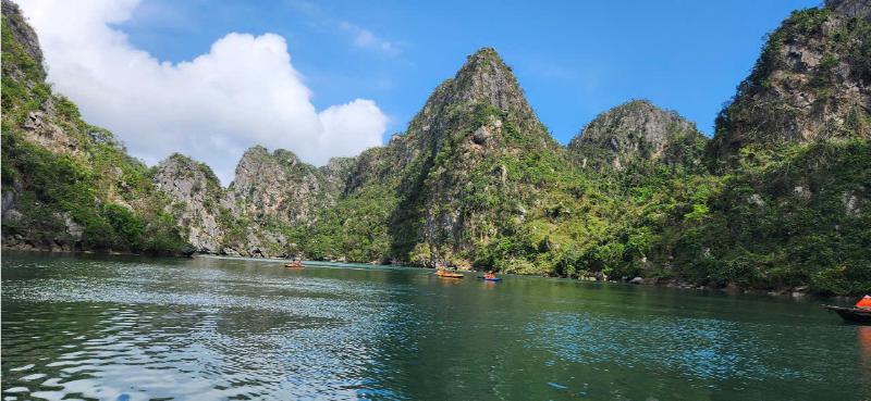 Bai Tu Long Bay in Summer