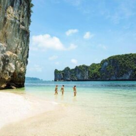 Bai Tu Long Bay 2 Day Cruise Reviews