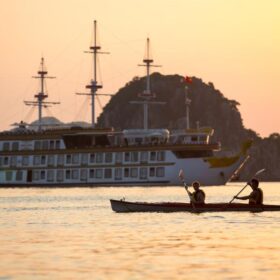 Best Websites to Book Bai Tu Long Bay Cruise