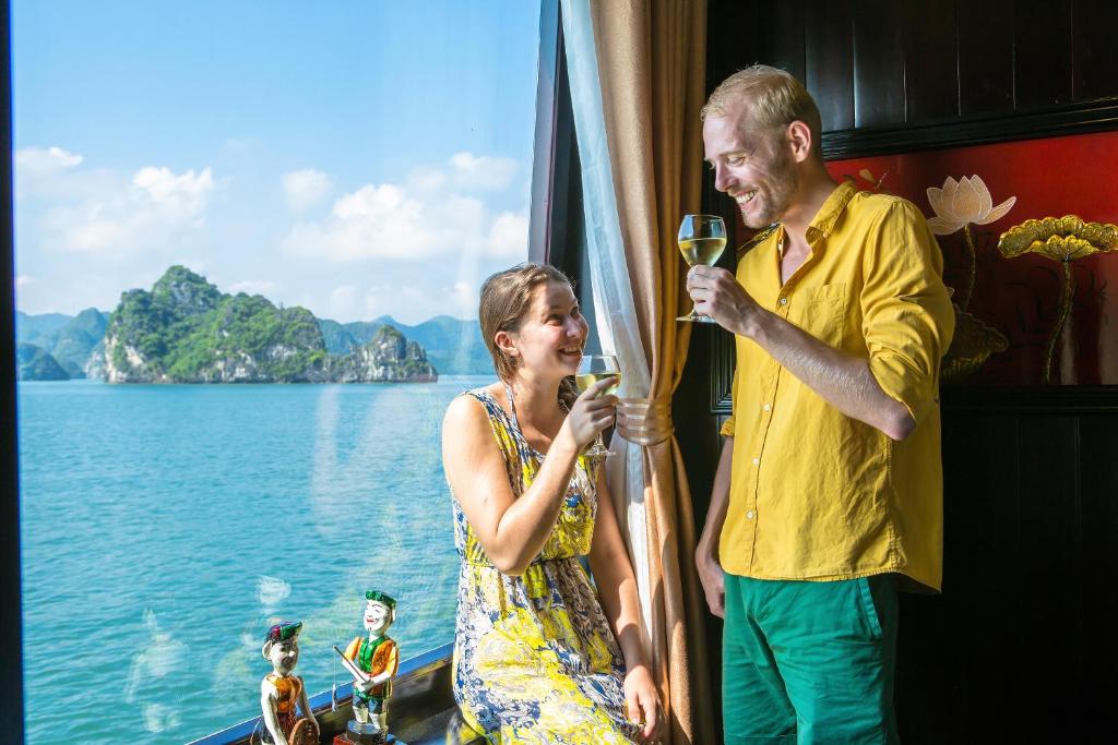 Dragon Legend Cruise