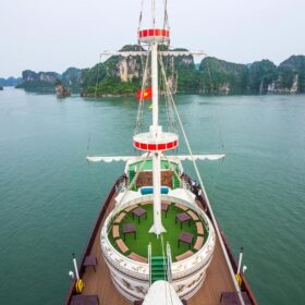 Where to Book Bai Tu Long Bay Cruise