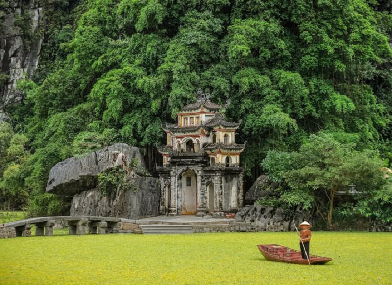 Bich Dong Pagoda