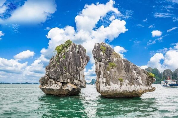 Things to Do on Halong Bay 2-Day Cruise