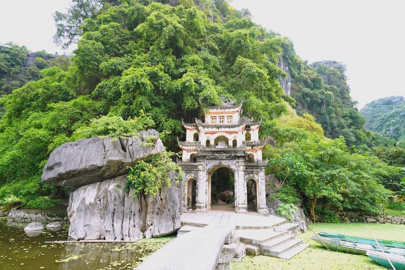 Bich Dong Pagoda