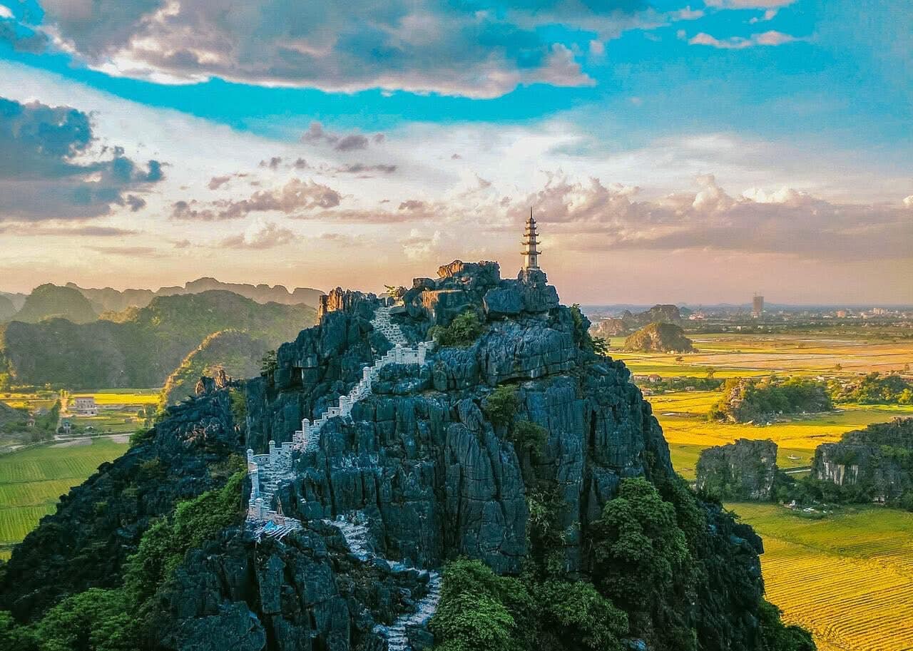 Best Times to Visit Mua Cave Ninh Binh