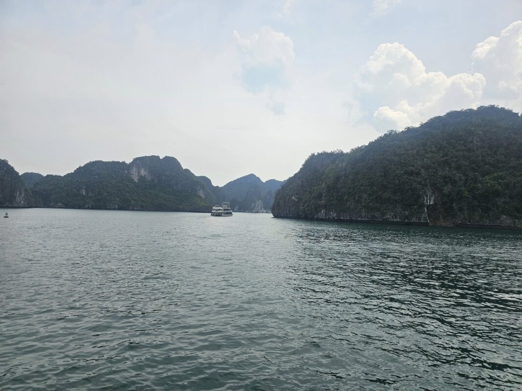Is Bai Tu Long Bay Worth Visit