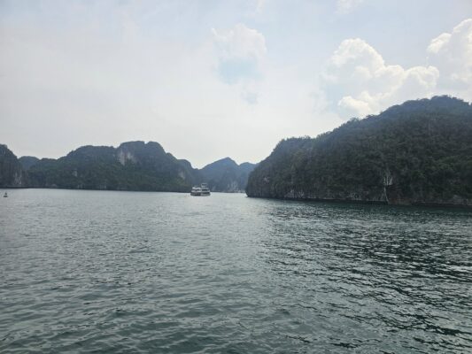 Is Bai Tu Long Bay Worth Visit