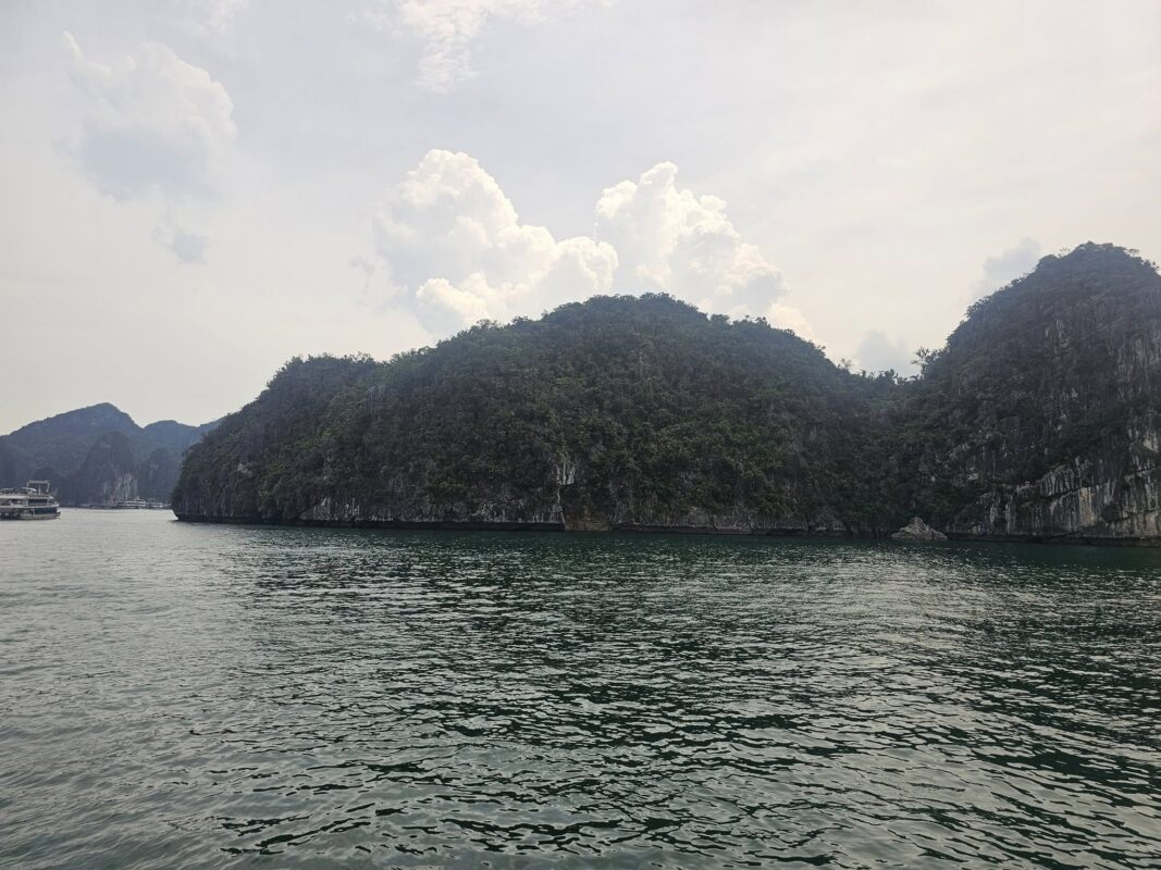 Is Bai Tu Long Bay Worth Visit