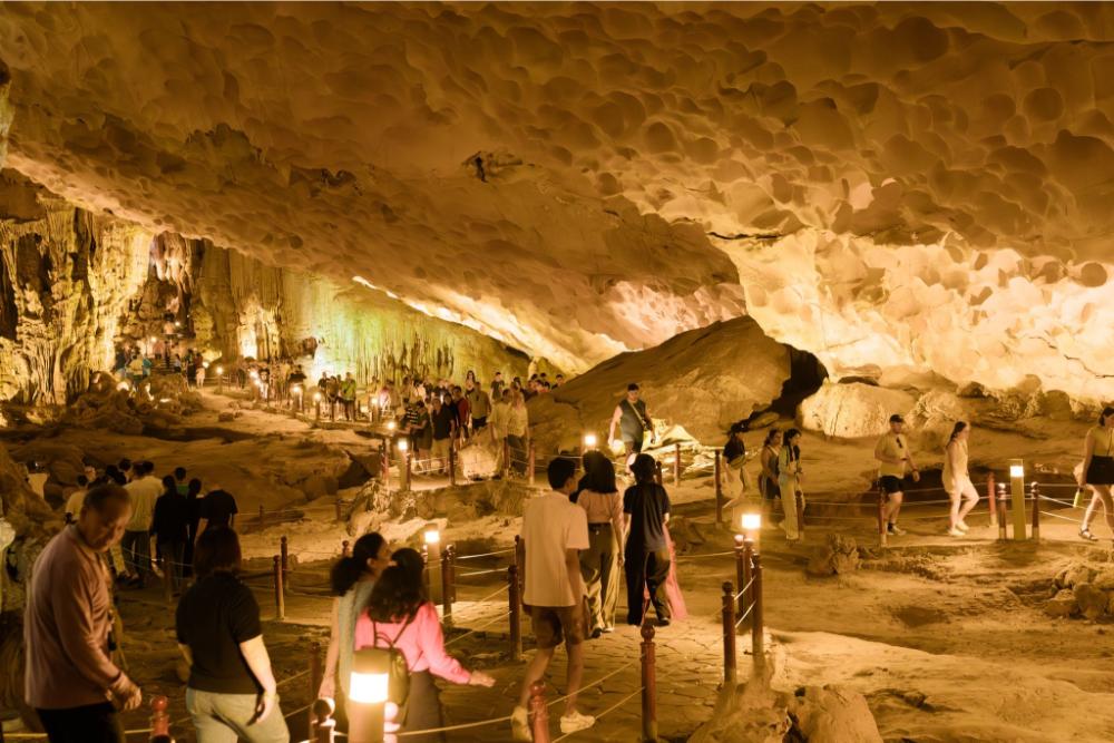 How do I get from India to Ha Long Bay