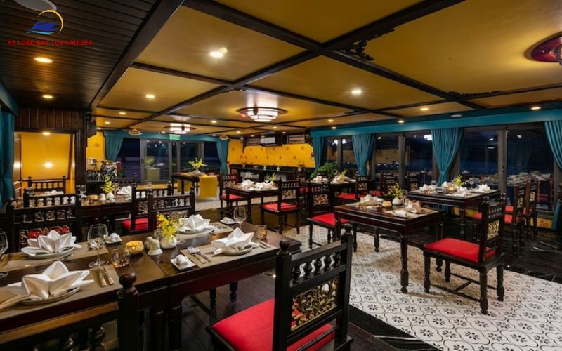 Dining Experience: A Highlight in Most Nostalgia Cruise Halong Bay Reviews
