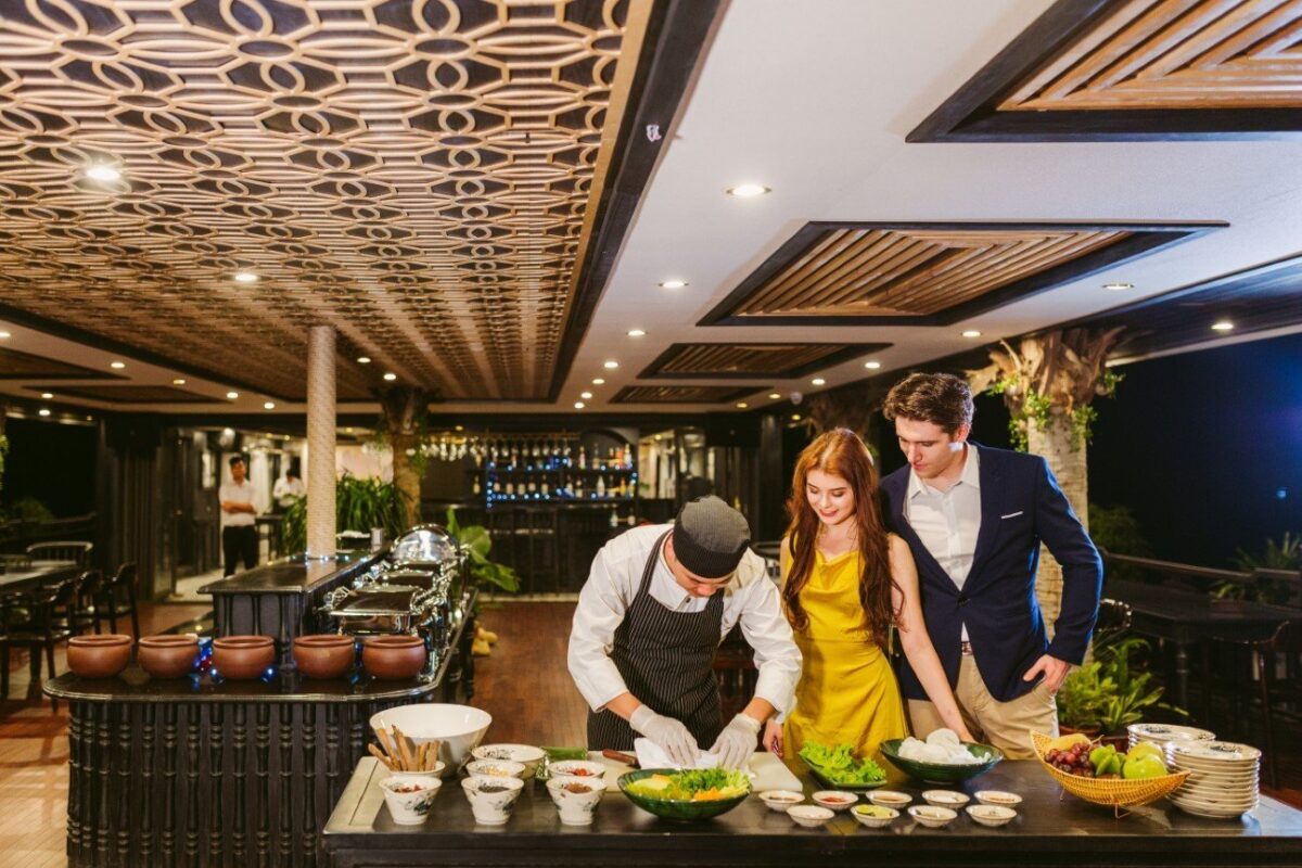 Do Halong Bay Cruises Include Food