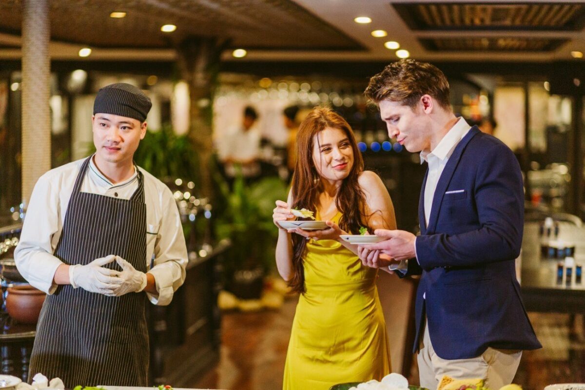 Do Halong Bay Cruises Include Food