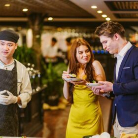 Do Halong Bay Cruises Include Food