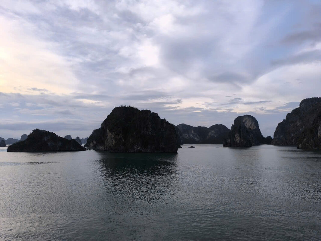 Lan Ha Bay Weather in May