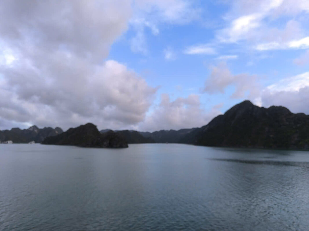 Lan Ha Bay Weather in October