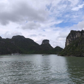 Bai Tu Long Bay Weather in January